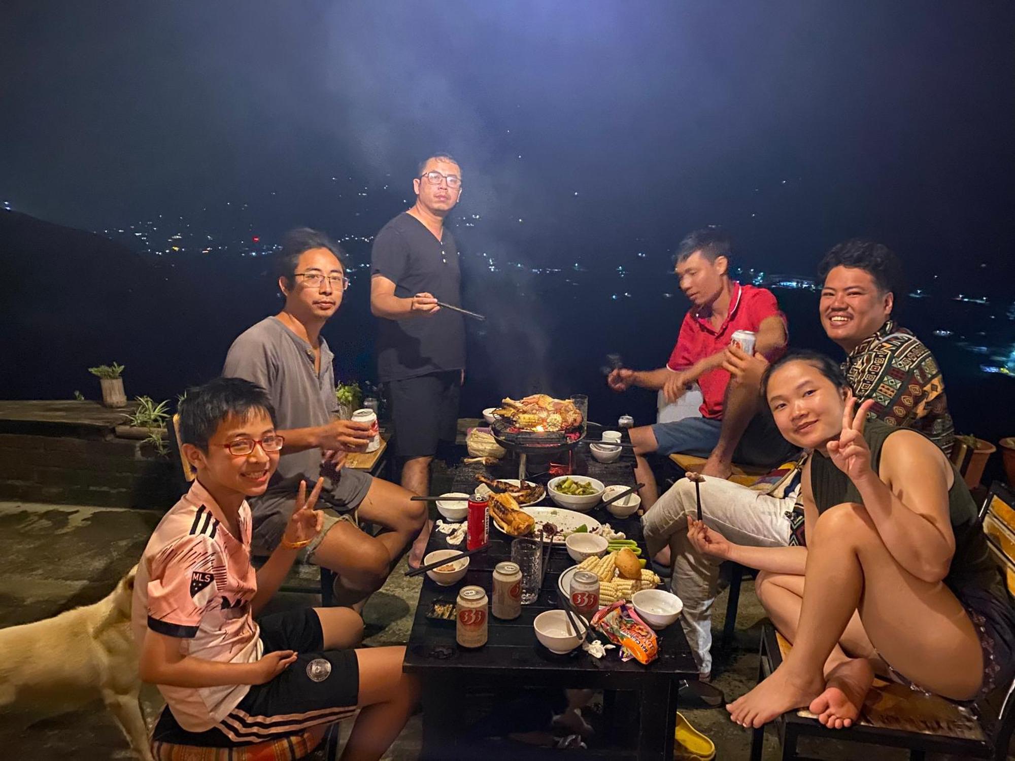 Pham'S House - Homestay & Cafe 萨帕 外观 照片