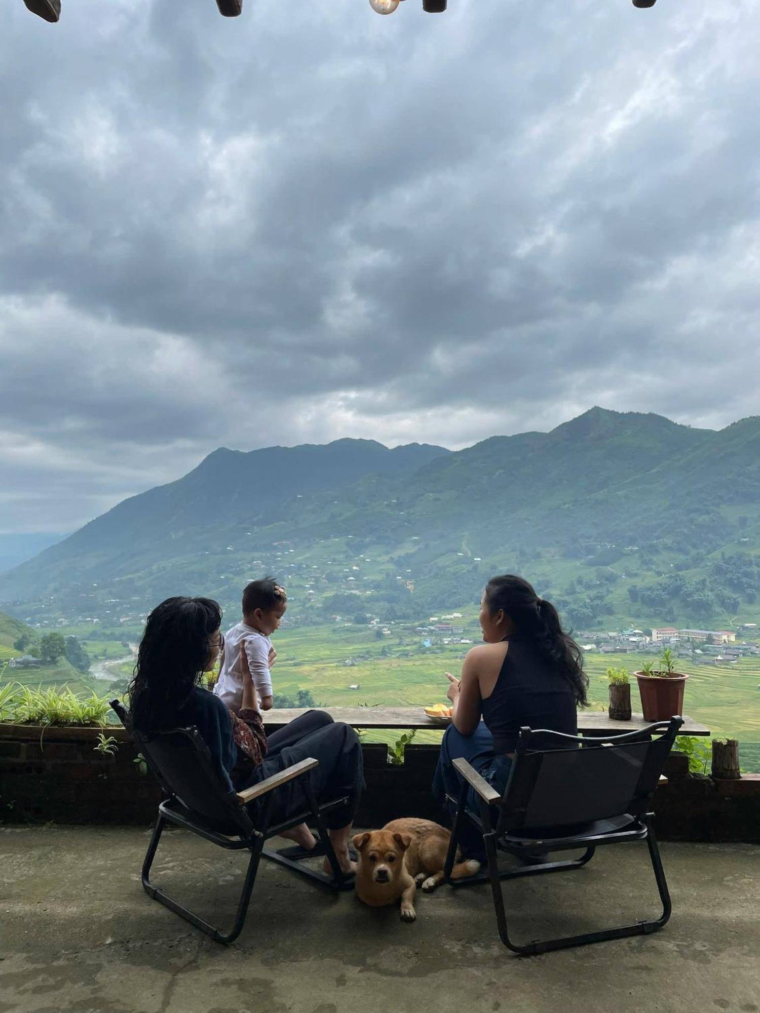 Pham'S House - Homestay & Cafe 萨帕 外观 照片